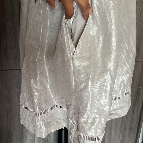 C&C California Linen Shimmer Dress - Picture 5 of 13